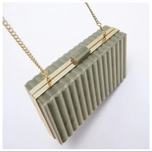 Zara Methacrylate Chain Box Bag